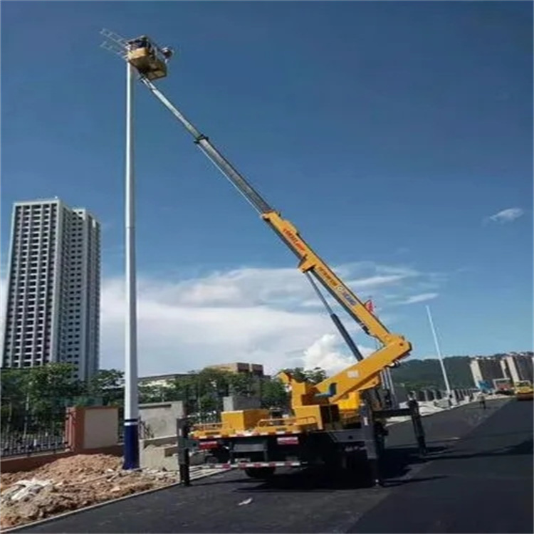 井陉县维修路灯的曲臂升降车出租