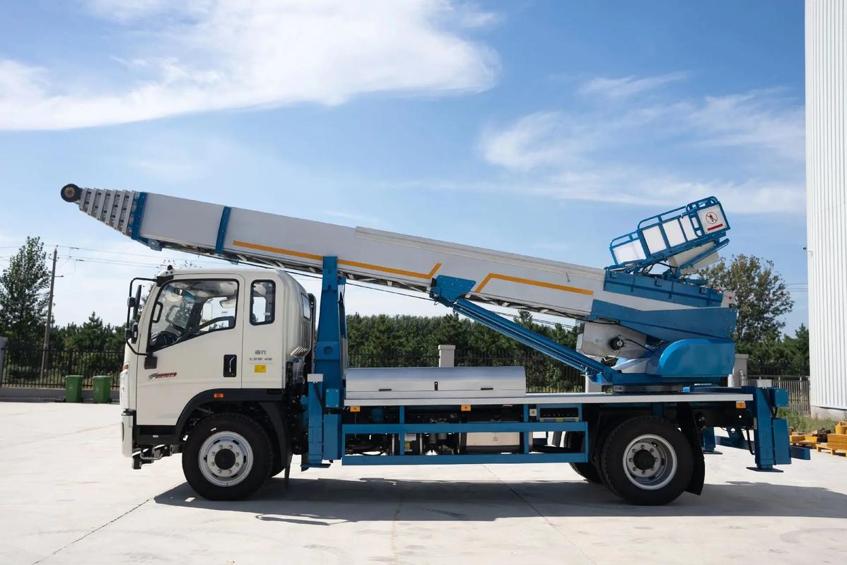 井陉县云梯上料车租赁费用